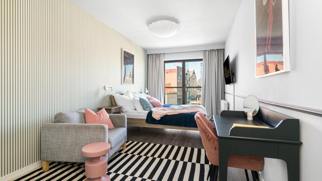 Waterlane W Oknami Na Rzeke - Marina View - Comfy * Гданськ